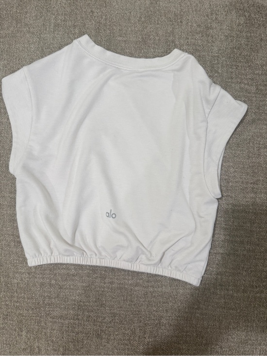 ALO Yoga Tops - ALO Yoga White Cropped Muscle Tank